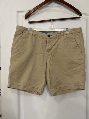 Merona Womens Beige Khaki Chino Shorts in size 16